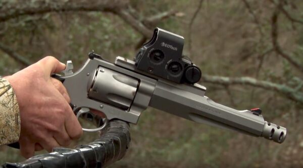Smith & Wesson - Handgun Hunting